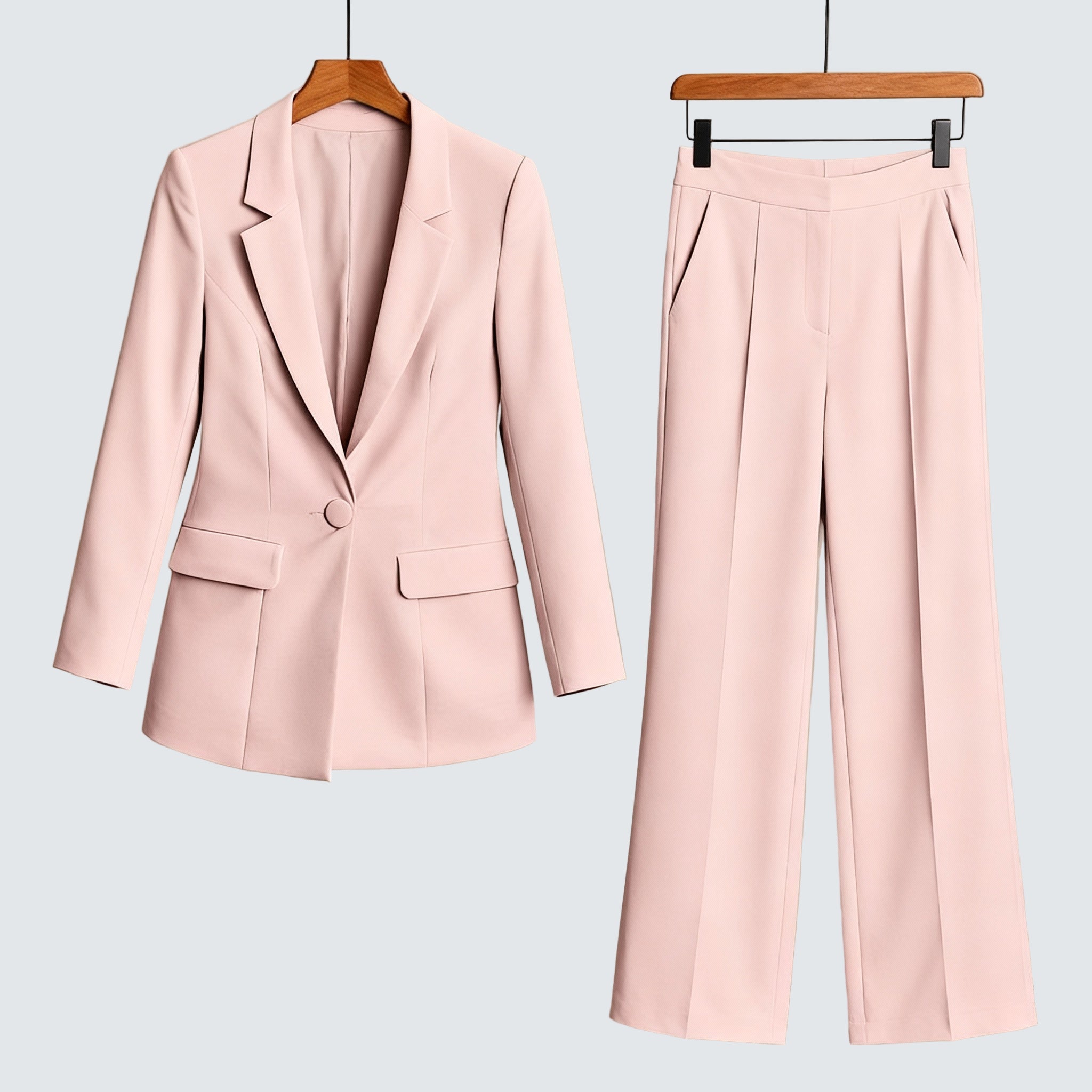 Marnie™ | Ensemble