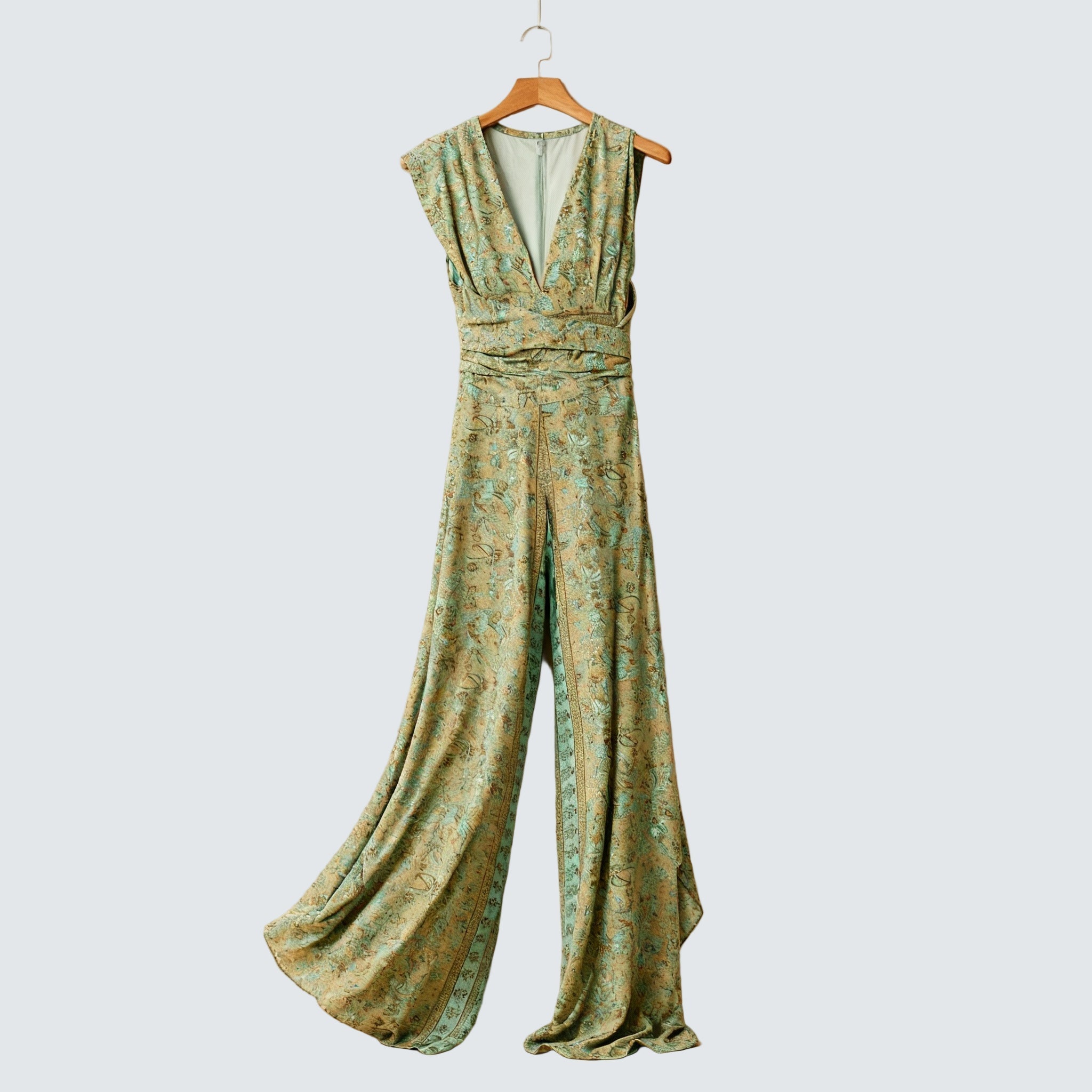 Leandra™ | Ensemble